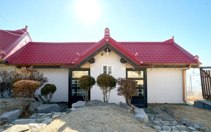 Ganghwa Seokmodo Sunset House