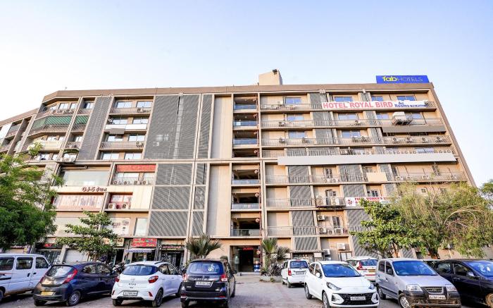 FabHotel Royal Bird