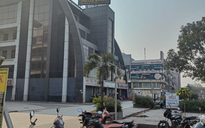 HOTEL DHARA