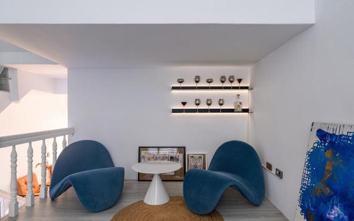 Designer's vacation experience Home