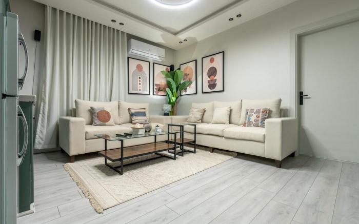 Apartment designed with a luxurious feels |8