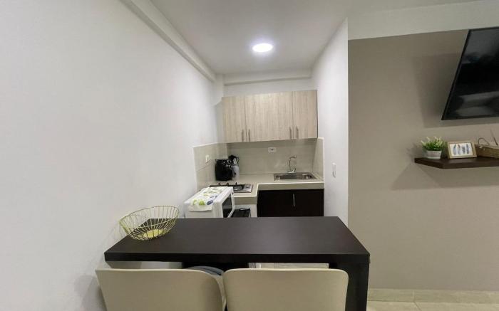 H202-Apartaestudio loft en la Castellana Norte