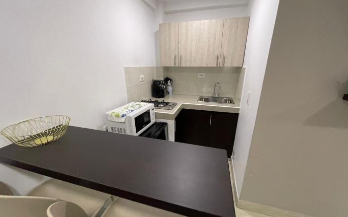 H202-Apartaestudio loft en la Castellana Norte