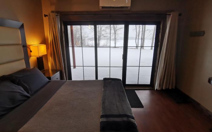 Stoco Lake Lodge