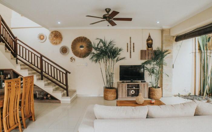 Stylish 2 bedrooms Villa with pool in Canggu TSL