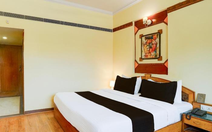 Super Townhouse Subhash Nagar Formerly Royal Palazzo