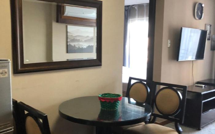 A venue Residences 12L