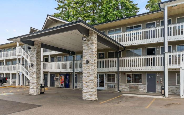 Basecamp Puyallup a Travelodge by Wyndham