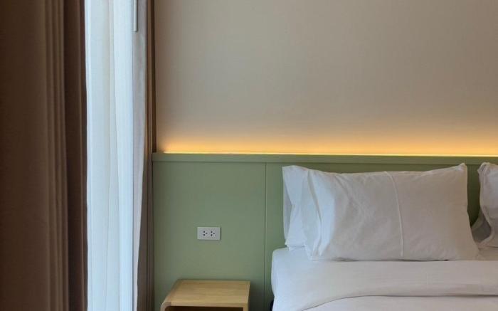 302 for 4 guests Baan Dhin Hotel