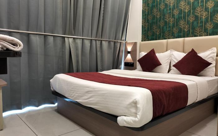 Hotel Paris Plaza