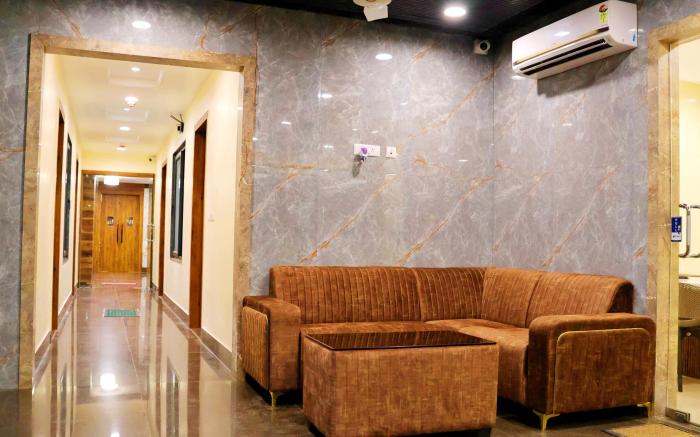 Hotel Tulsi Grand inn