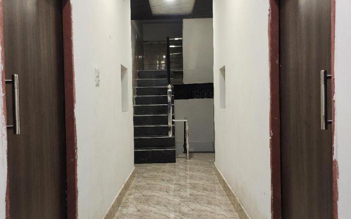 SHYAMA KISHORI DHAM