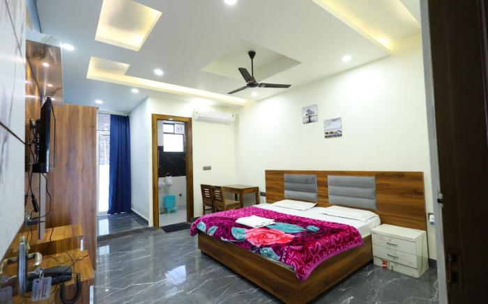 Radha Krishna Spiritual Stay
