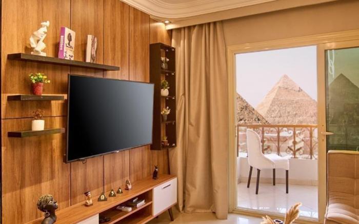 Luxury Apartment Pyramids View