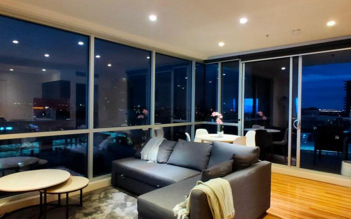 Adelaide Central Skyline Panoramic Suite