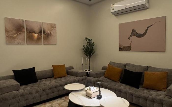 Luxury apartment with one bedroom and living room