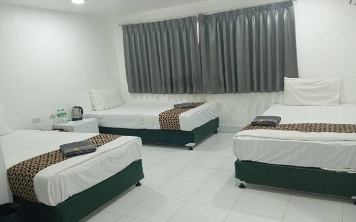 Papa Ji Hotel and Restaurant