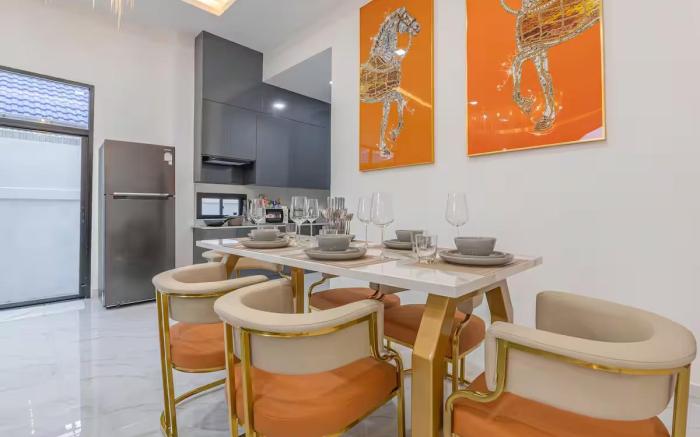 Luxury 3BR Private Pool Villa Near Walking Street Pattaya