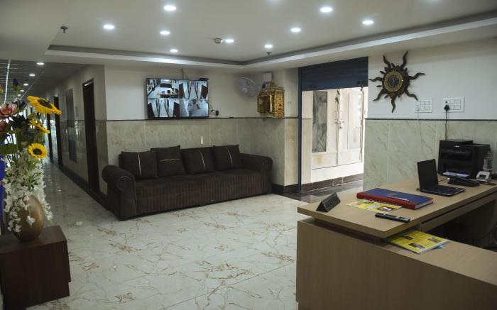 Hotel Om Regency