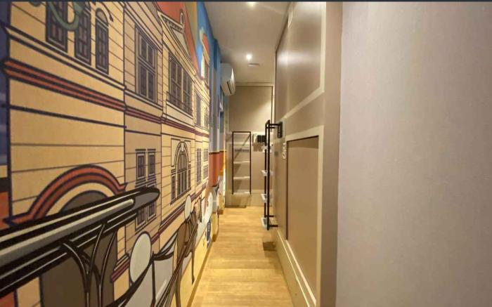 Rosalyne Sleepbox Stasiun Tugu