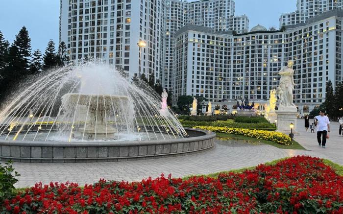 Vinhomes Royal City Luxury Apartment
