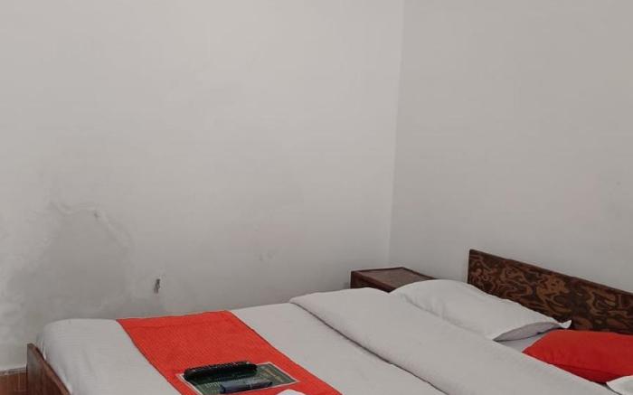 Hotel Taj Himalaya khirsu  Uttarakhand 