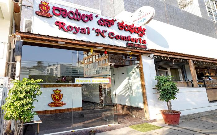 FabExpress Royal N Comforts - HAL Old Airport Rd