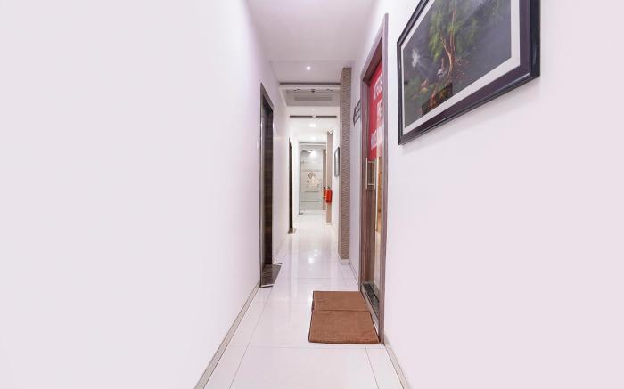 FabHotel Elvis International
