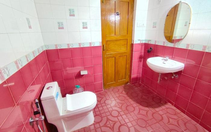 Elegant 3 Bedroom Beach Villa Arcadia with Pool