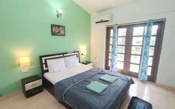 1BHK-10 Pool View/AC/WiFi/Backup/Nr Candolim Beach
