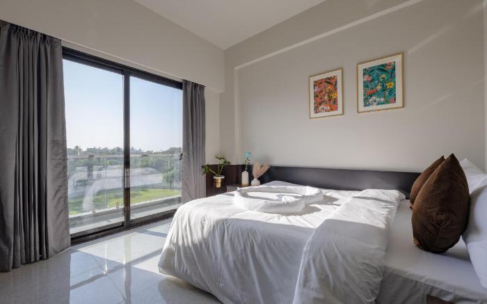 SAAVI  SUITES