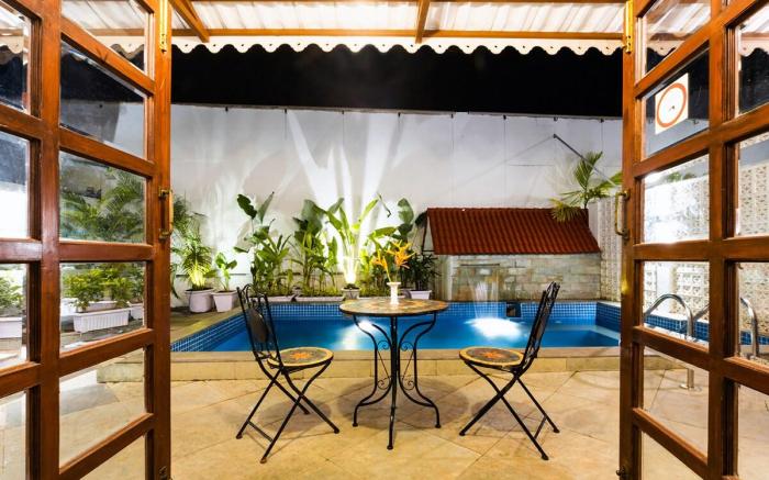 Ebonystays Palm Tree Vila 1