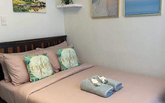 Cozy condo unit beside Abreeza Mall with PARKING 