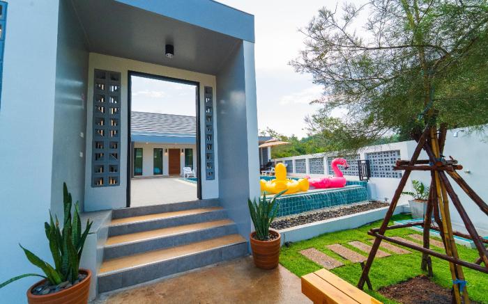 Trat sea breeze pool villa