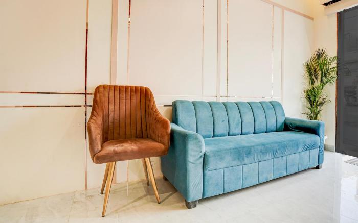 Super Townhouse Lahartara Railway Bridge Near Bus Stop