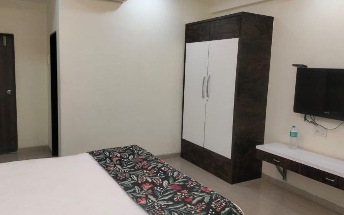 Hotel Lonavala Inn - Near Ekvira Devi Temple
