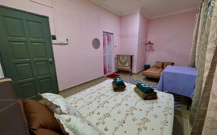 Homestay Huzaify