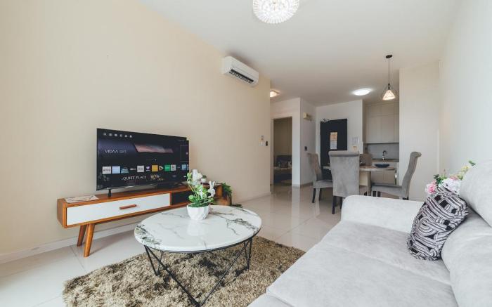 Macrolink Medini Blossom Stay 2BR 4pax