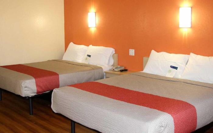 Motel6 Warwick, RI - Providence Airport - I-95