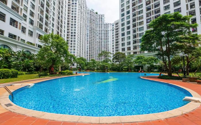 Vinhomes Royal City by Emily in Town