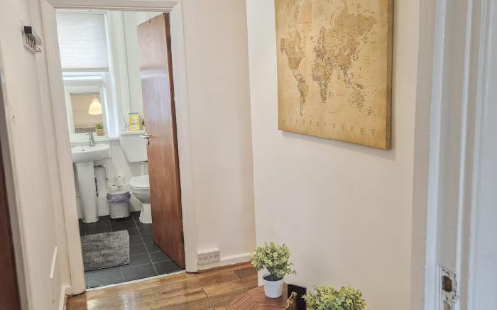 Oxford Street Apartments by Advan