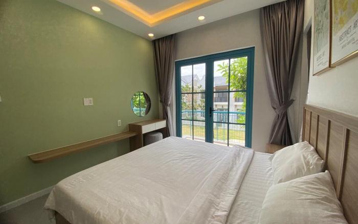 Villa 70, 3pn, swimming pool, shaking balls.