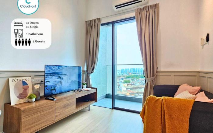 Subang Homestay(T1)Near SJMC |Sunway Pyramid | LRT