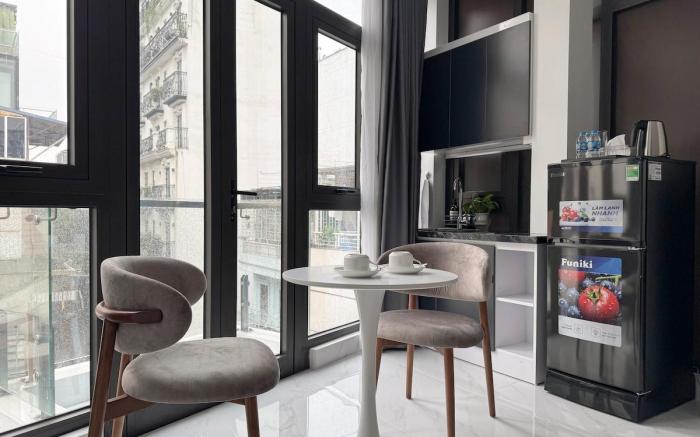 Old Quater| Balcony| Washing Machine| Netflix| 5F