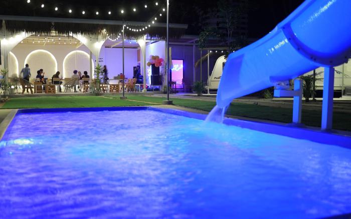 Beach House Pool Villa