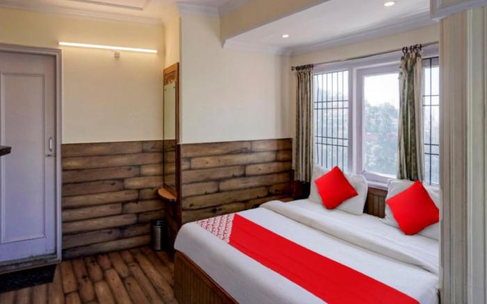 Goroomgo Apsara Shimla