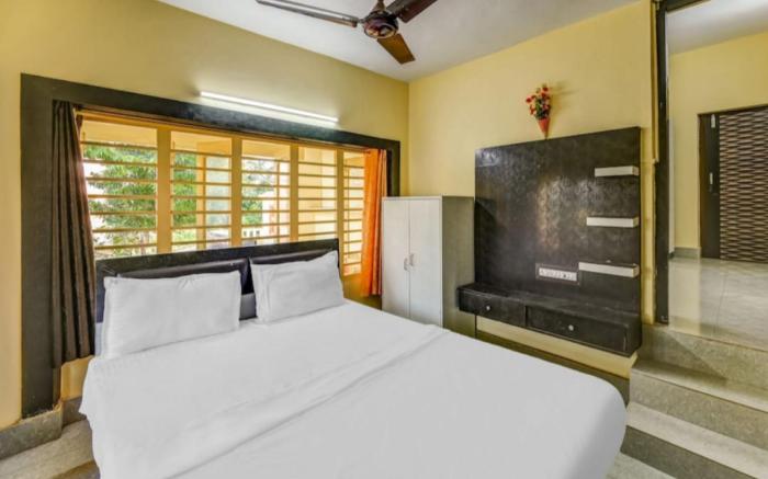 DhamStay Hotel Moon CT Road Near Beach Puri