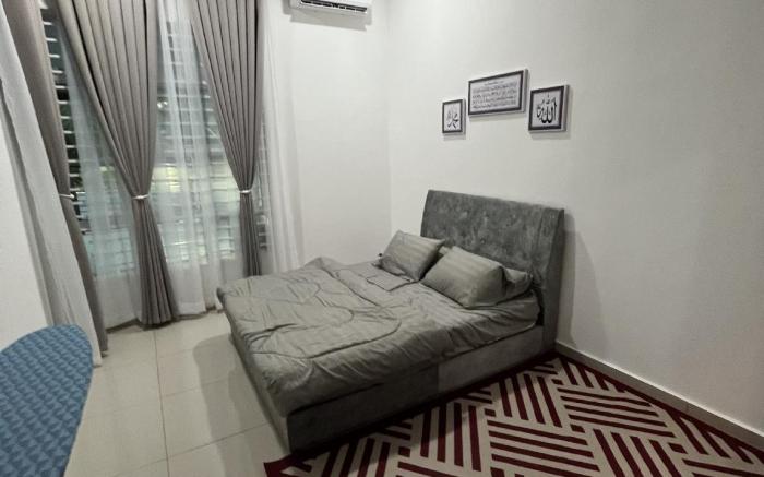 Roza Homestay
