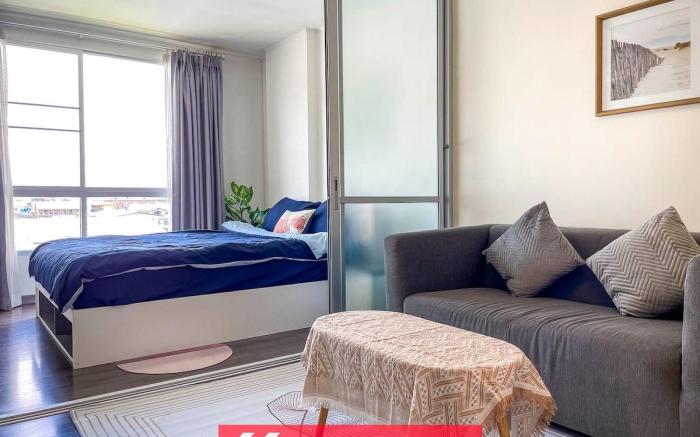 Apartment in Local Area, Big Pool, Gym and Quiet