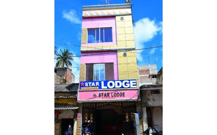 DhamStay Hotel Star Lodge Near Beach Puri